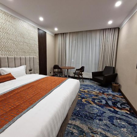 אולן בטור New West Hotel מראה חיצוני תמונה