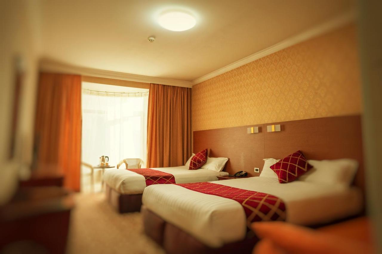 אולן בטור New West Hotel מראה חיצוני תמונה