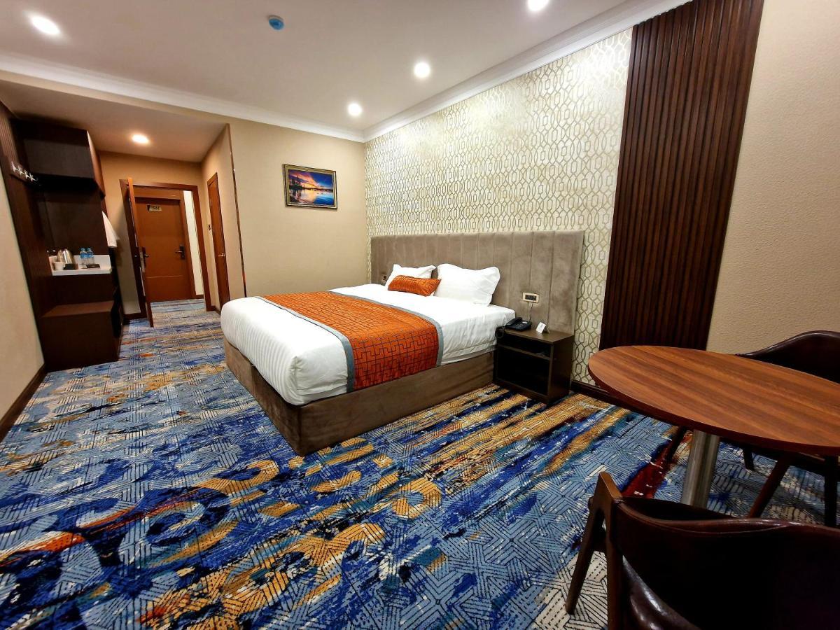 אולן בטור New West Hotel מראה חיצוני תמונה