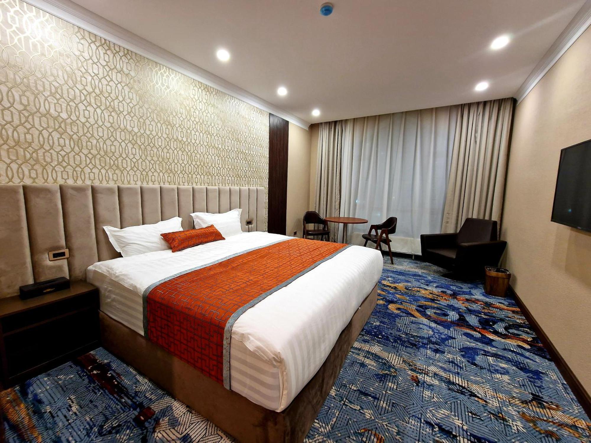 אולן בטור New West Hotel מראה חיצוני תמונה