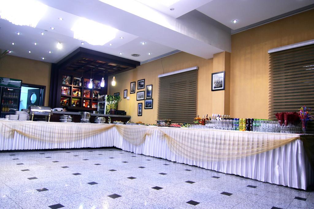 אולן בטור New West Hotel מראה חיצוני תמונה