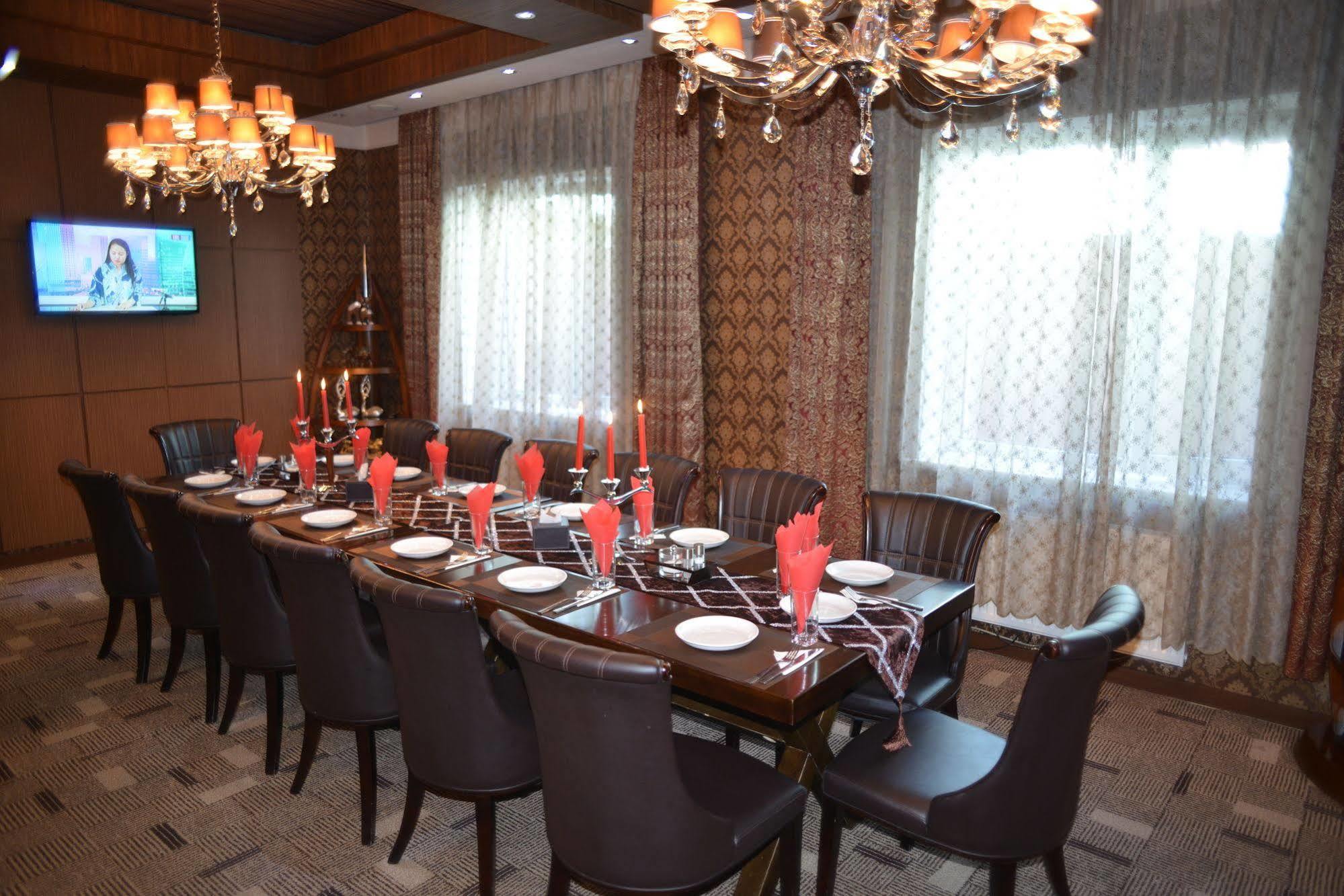 אולן בטור New West Hotel מראה חיצוני תמונה