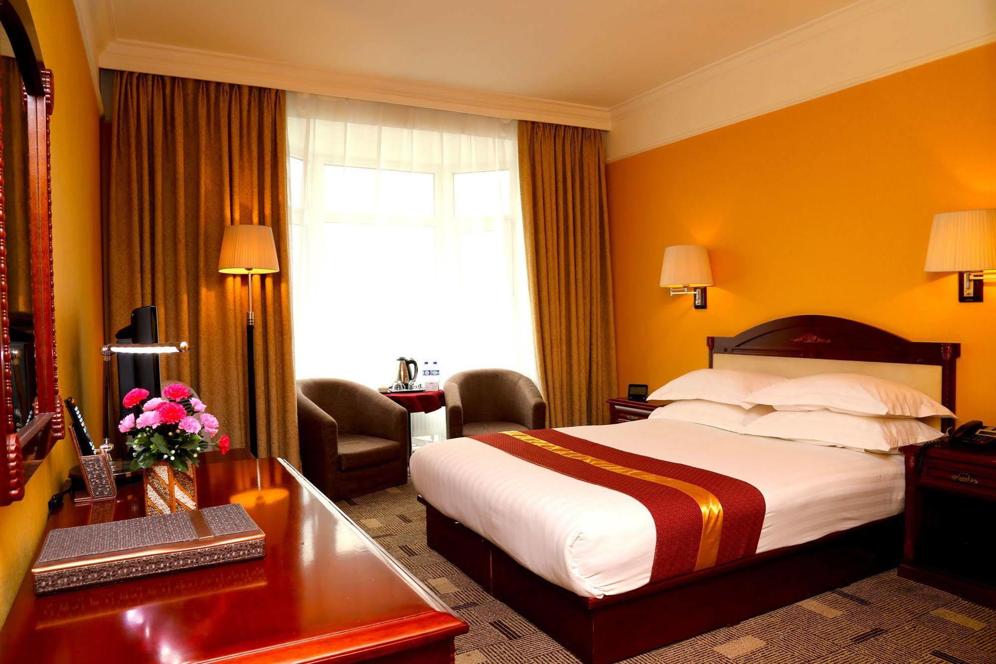 אולן בטור New West Hotel מראה חיצוני תמונה