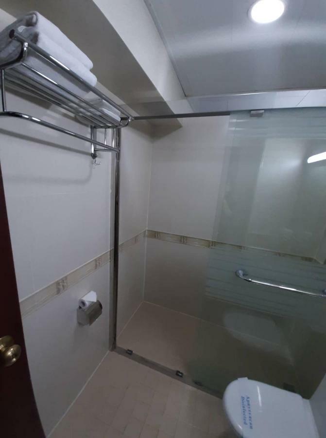 אולן בטור New West Hotel מראה חיצוני תמונה